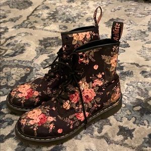 Flower Roses doc martens Uk size 8 US size 10